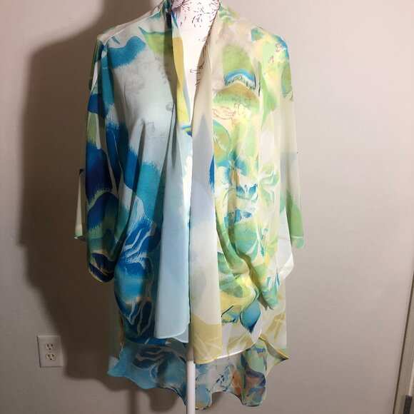 Dive into Style: Your Must-Have Watercolor Floral Kaftan Cover-Up! - Picture 1 of 8